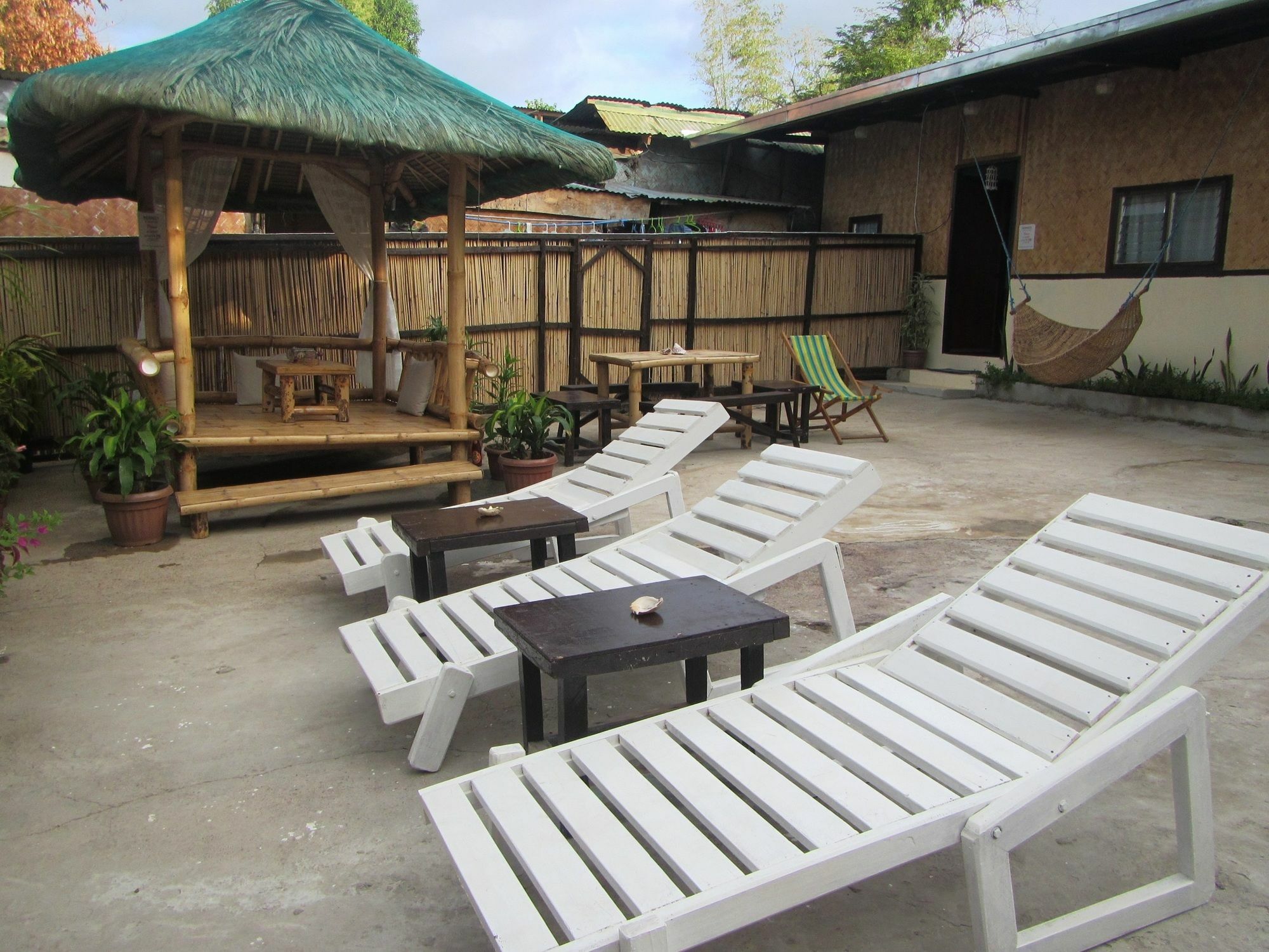 Coron Guapos Guesthouse ภายนอก รูปภาพ