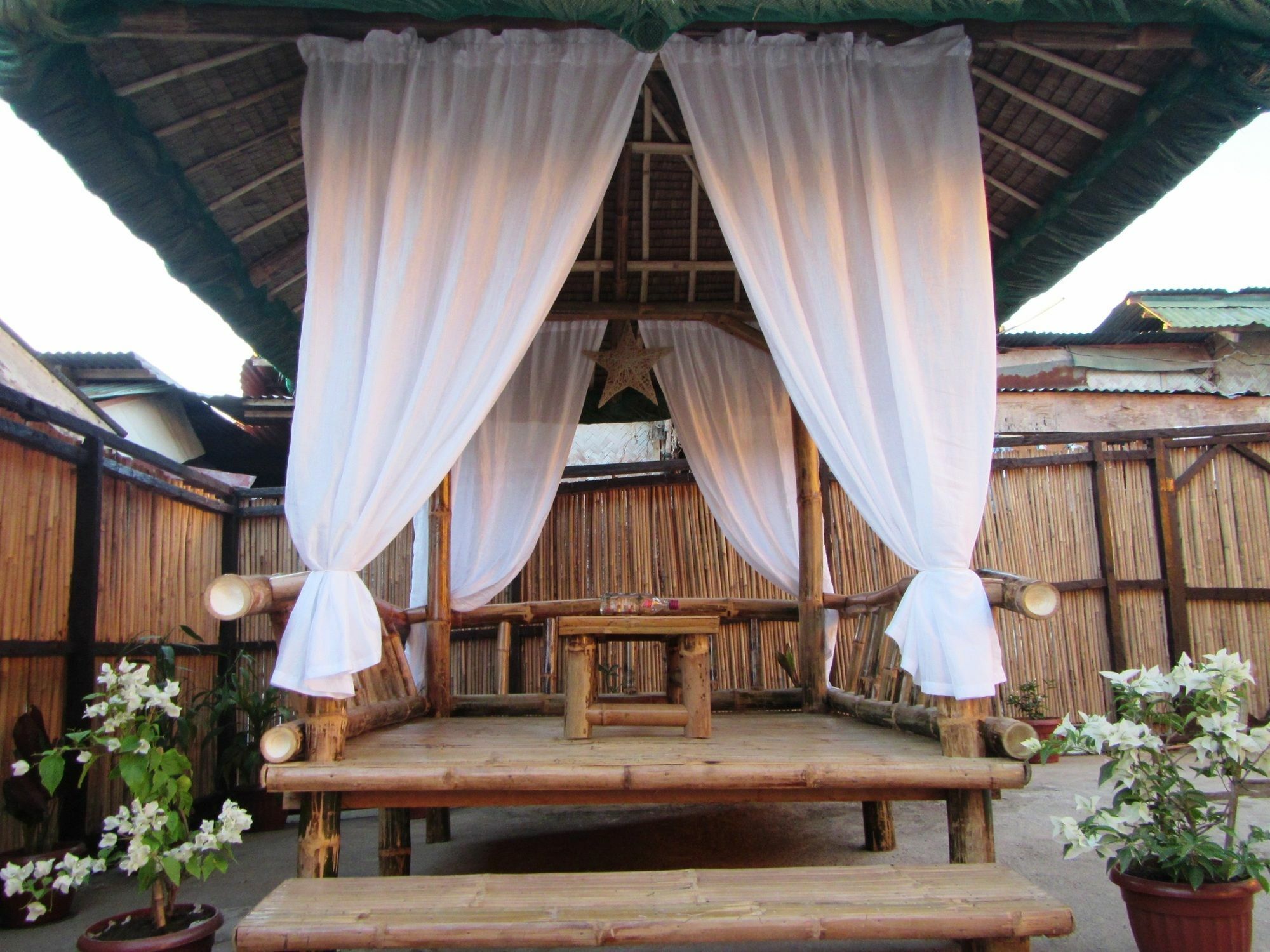 Coron Guapos Guesthouse ภายนอก รูปภาพ