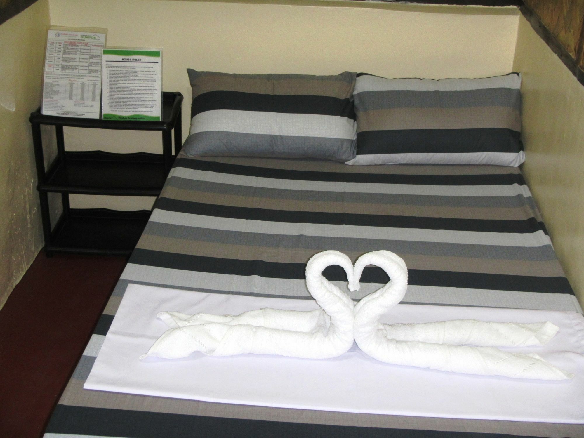 Coron Guapos Guesthouse ภายนอก รูปภาพ
