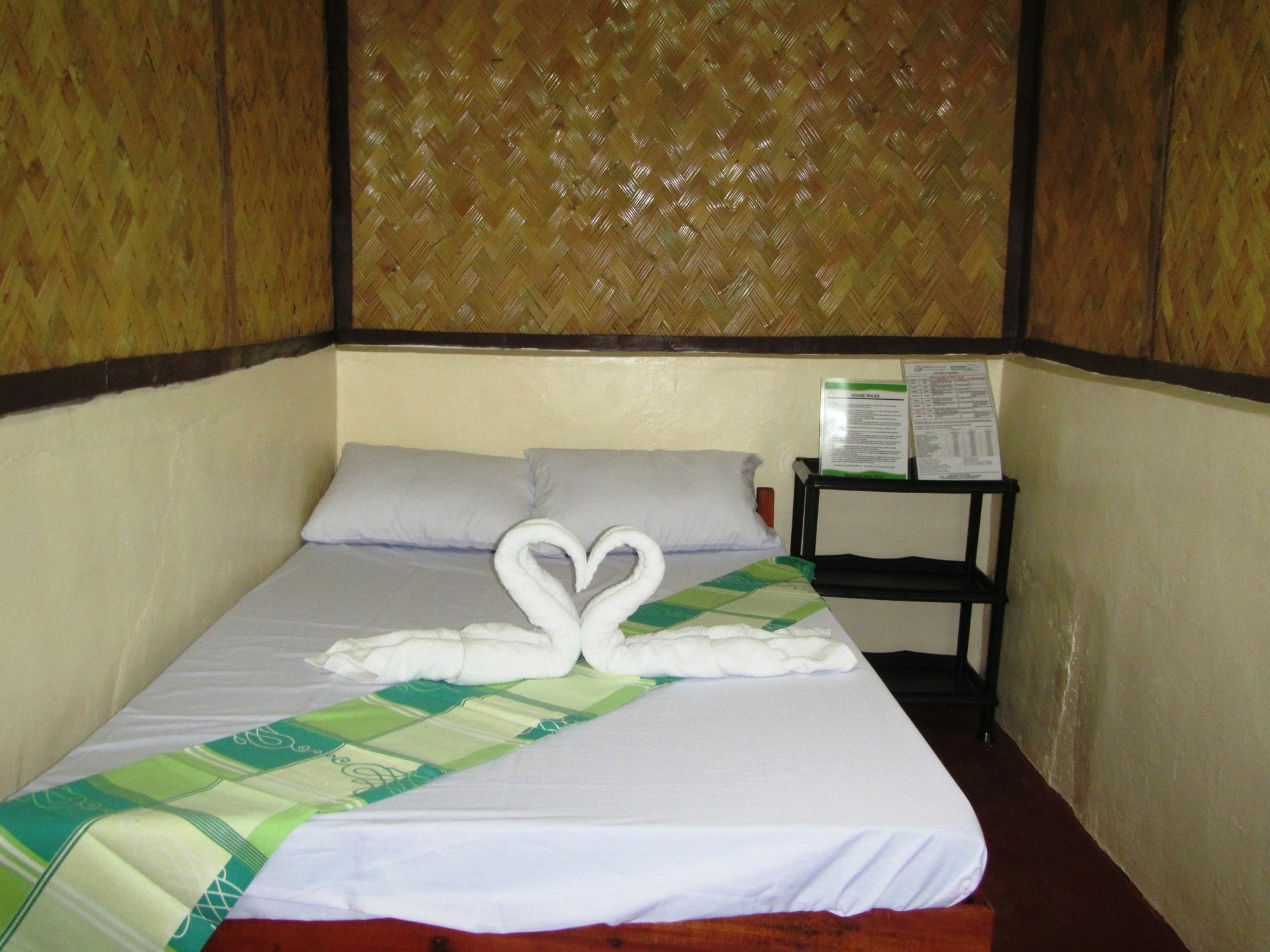 Coron Guapos Guesthouse ภายนอก รูปภาพ
