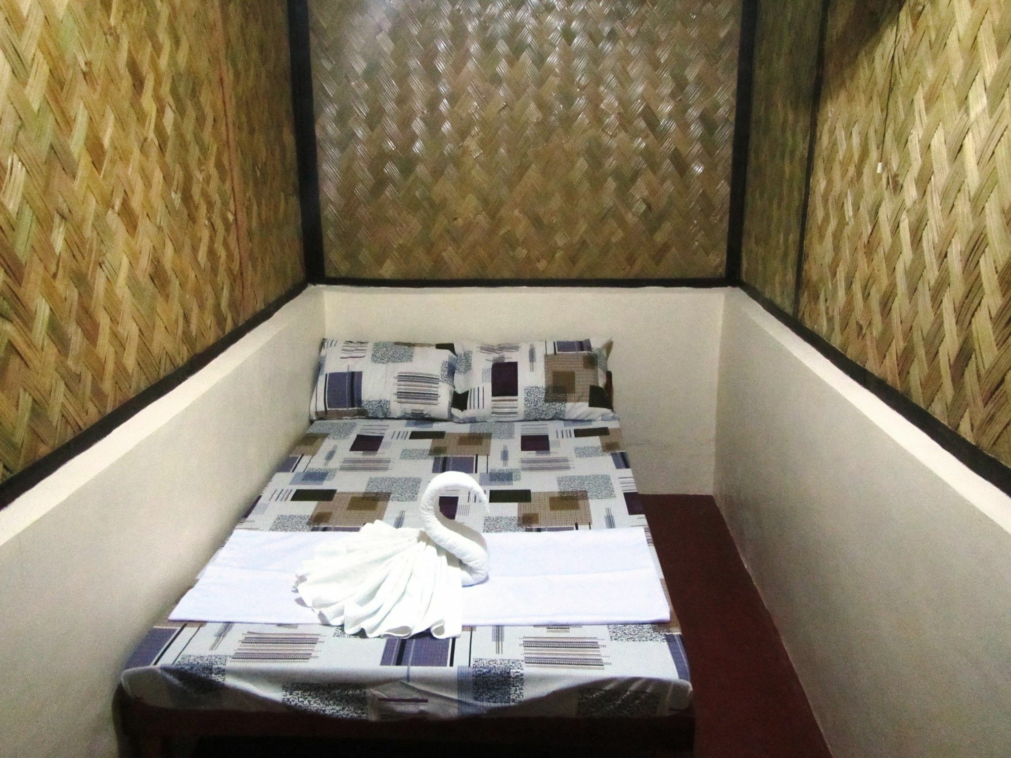 Coron Guapos Guesthouse ภายนอก รูปภาพ